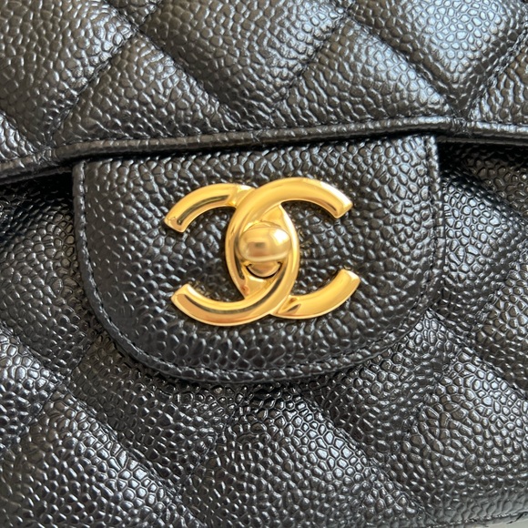 CHANEL JUMBO CLASSIC DOUBLE FLAP - Picture 3 of 15